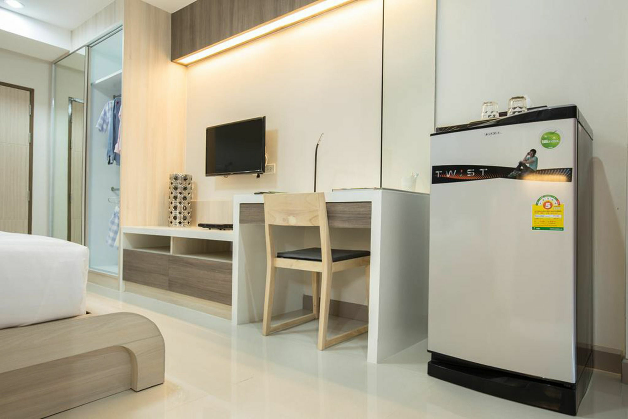 Central Place Serviced Apartment Angsila Chonburi Buitenkant foto